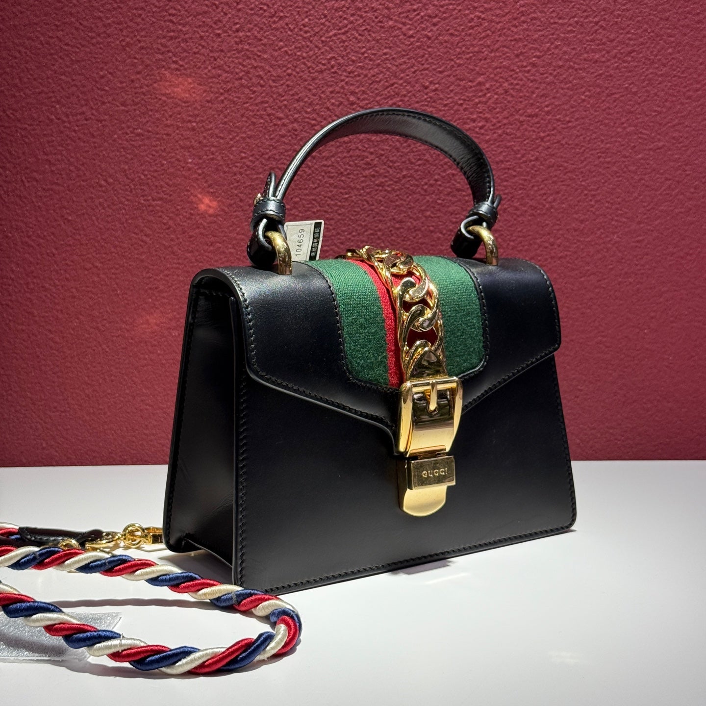 Gucci Black 470270D4ZAG8015