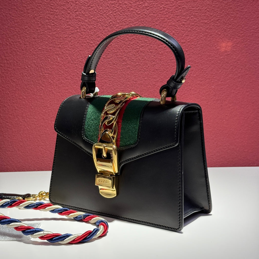 Gucci Black 470270D4ZAG8015