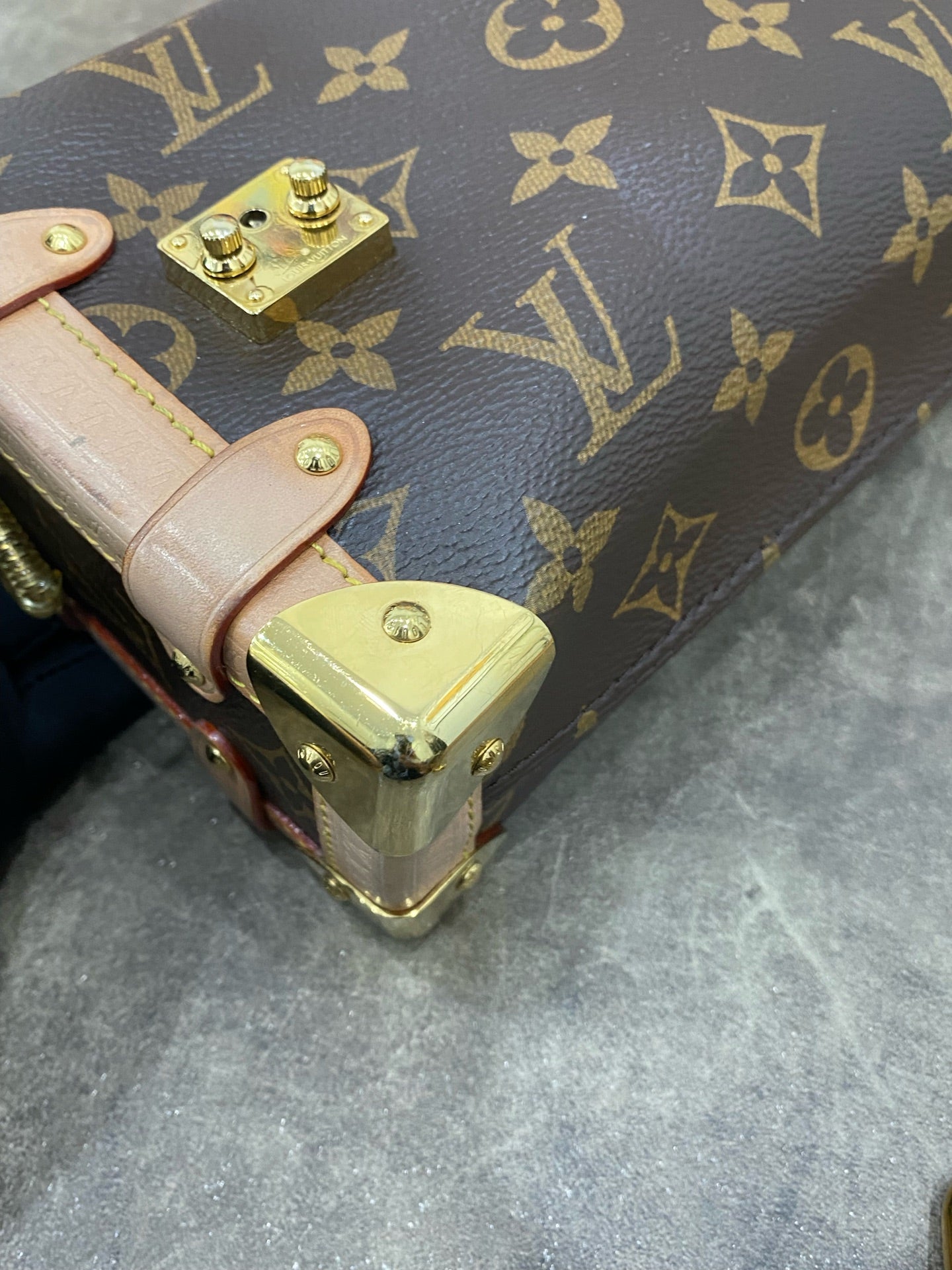 Louis Vuitton Side Trunk Shoulder Bag M46815