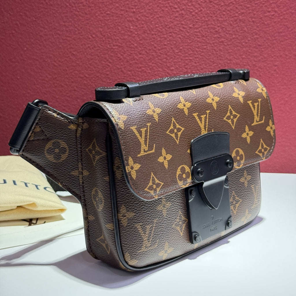 Louis Vuitton Canvas Sling Bag 21 x 15 x 4 M45807