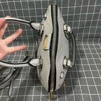 Burberry 9HBUST01