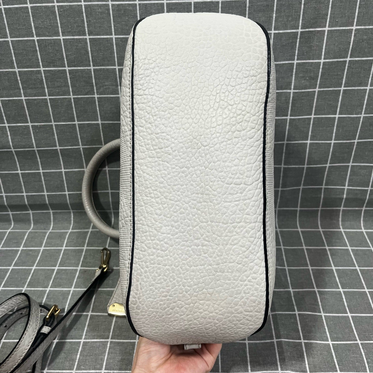 Burberry 9HBUST01