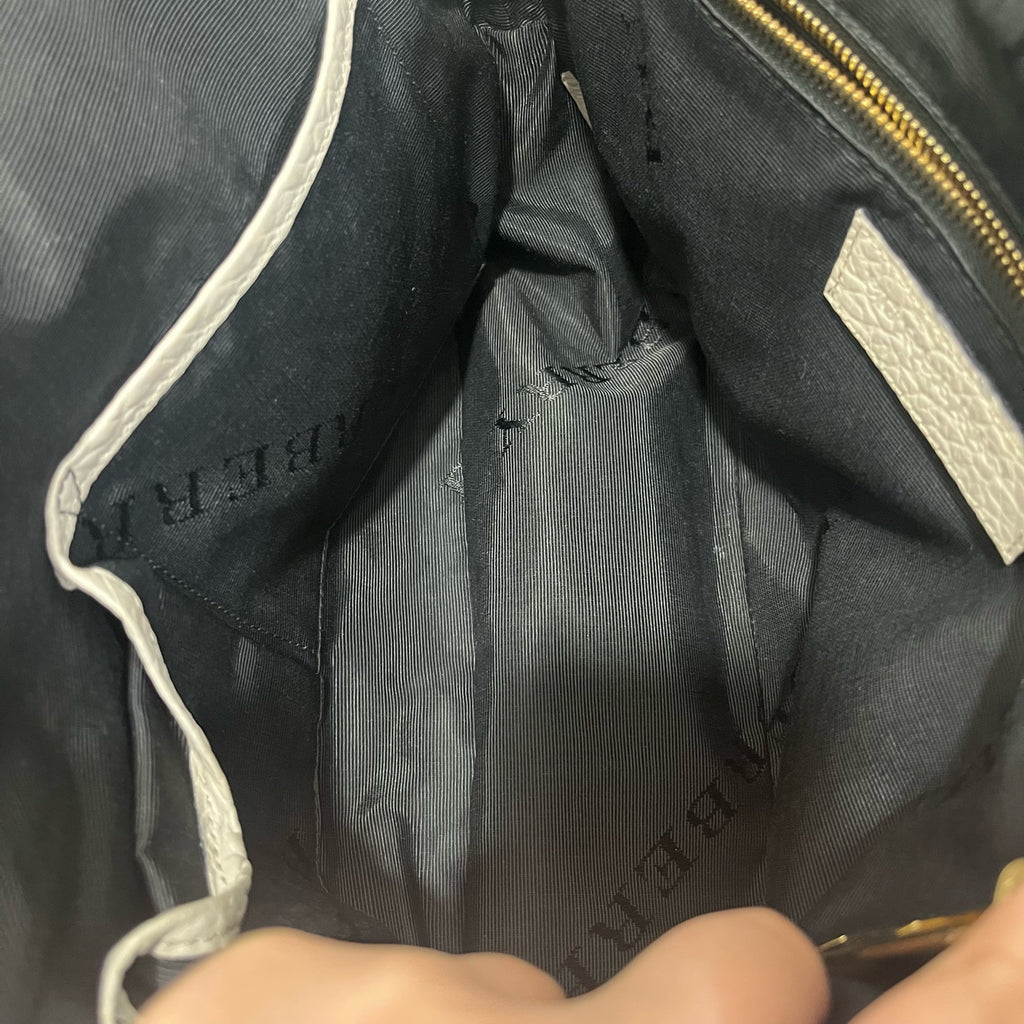 Burberry 9HBUST01