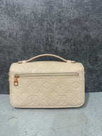 Louis Vuitton Leather White
