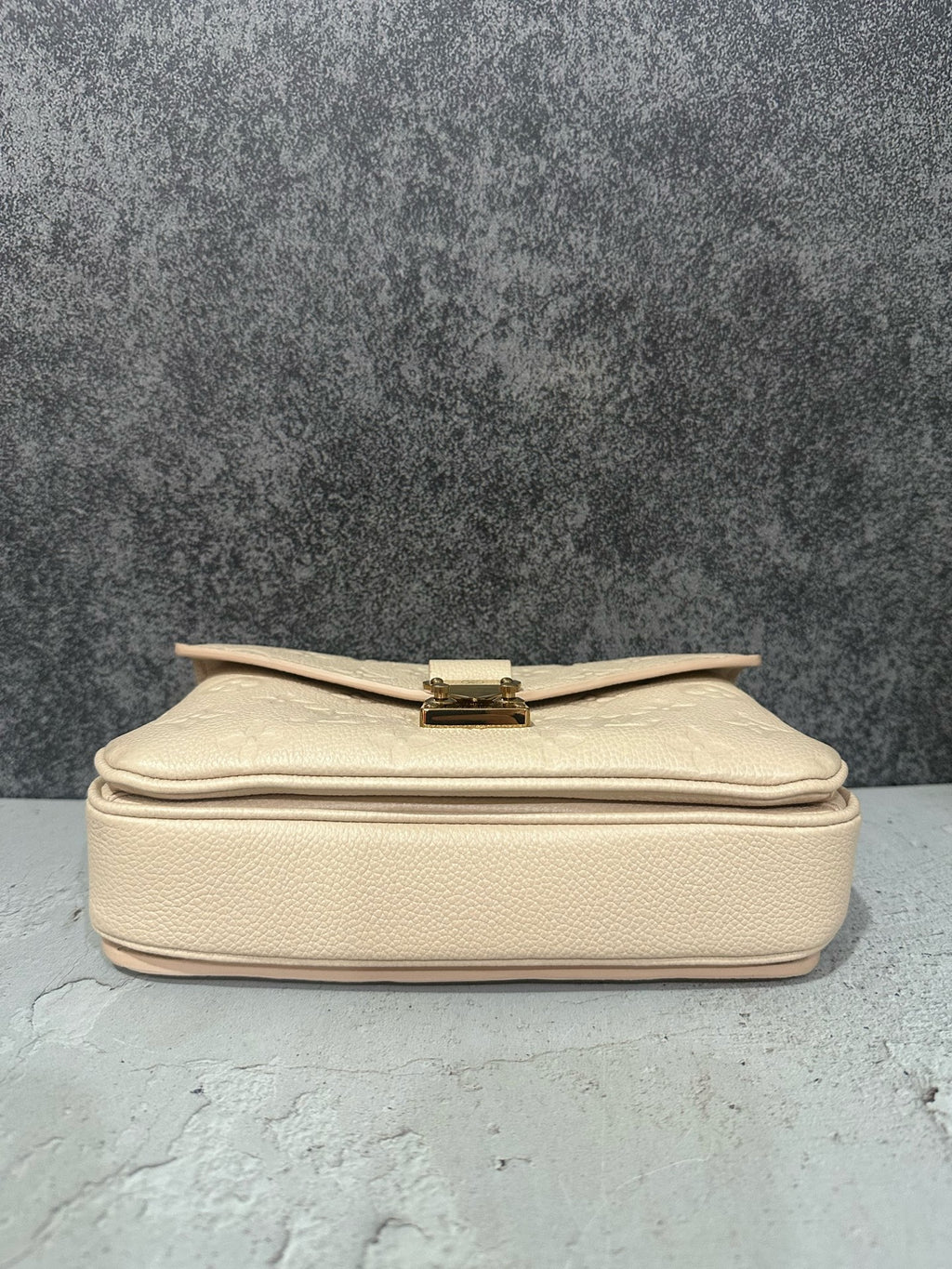 Louis Vuitton Leather White