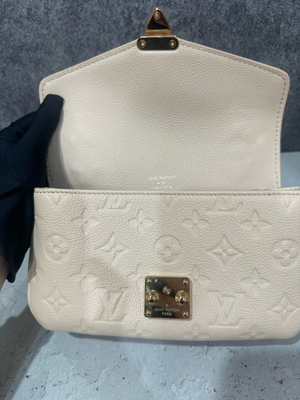 Louis Vuitton Leather White