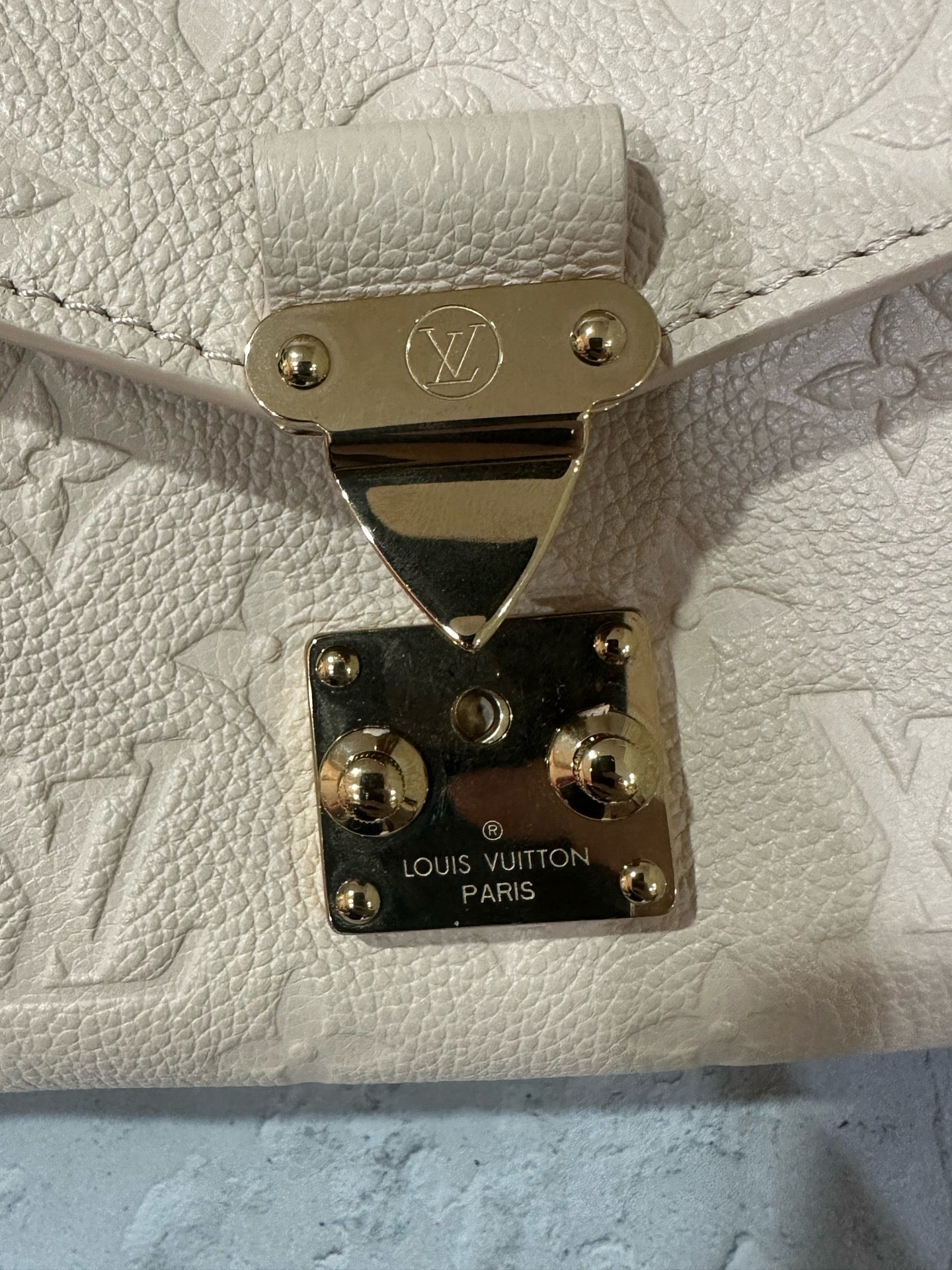 Louis Vuitton Leather White