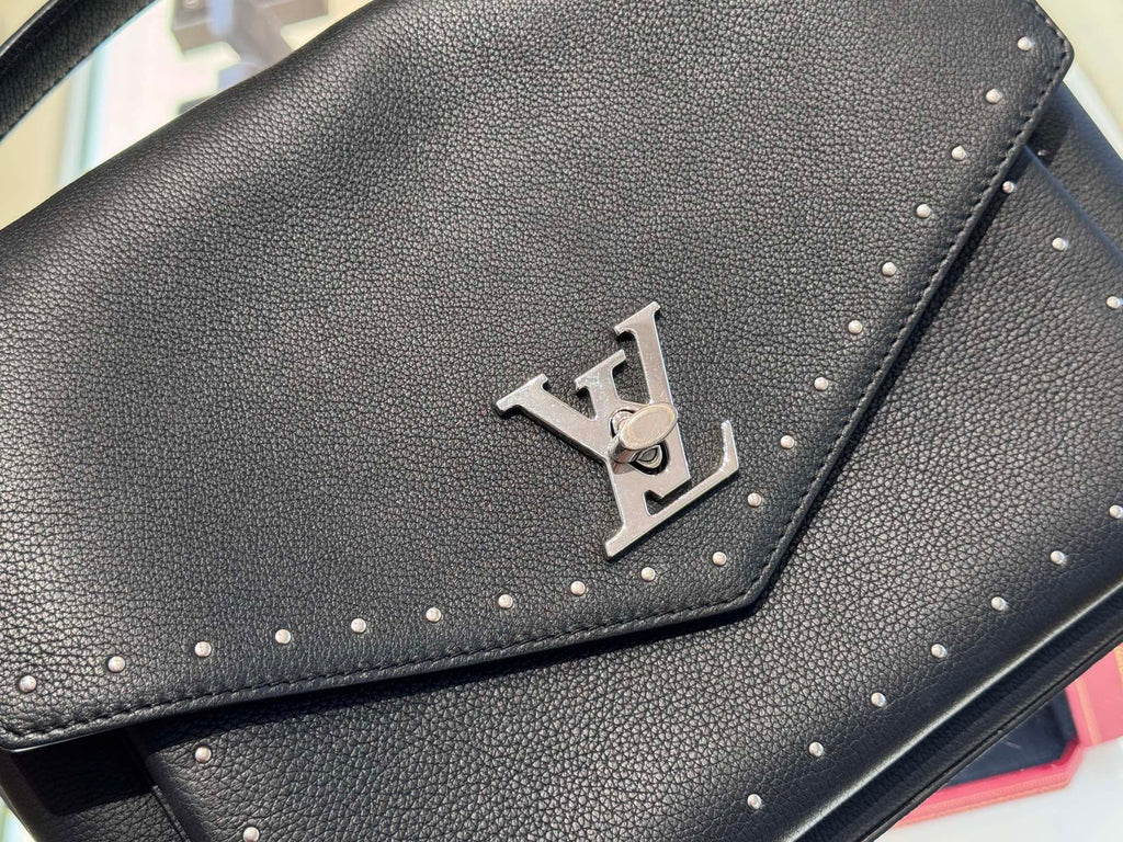 Louis Vuitton Mylockme Black M51494