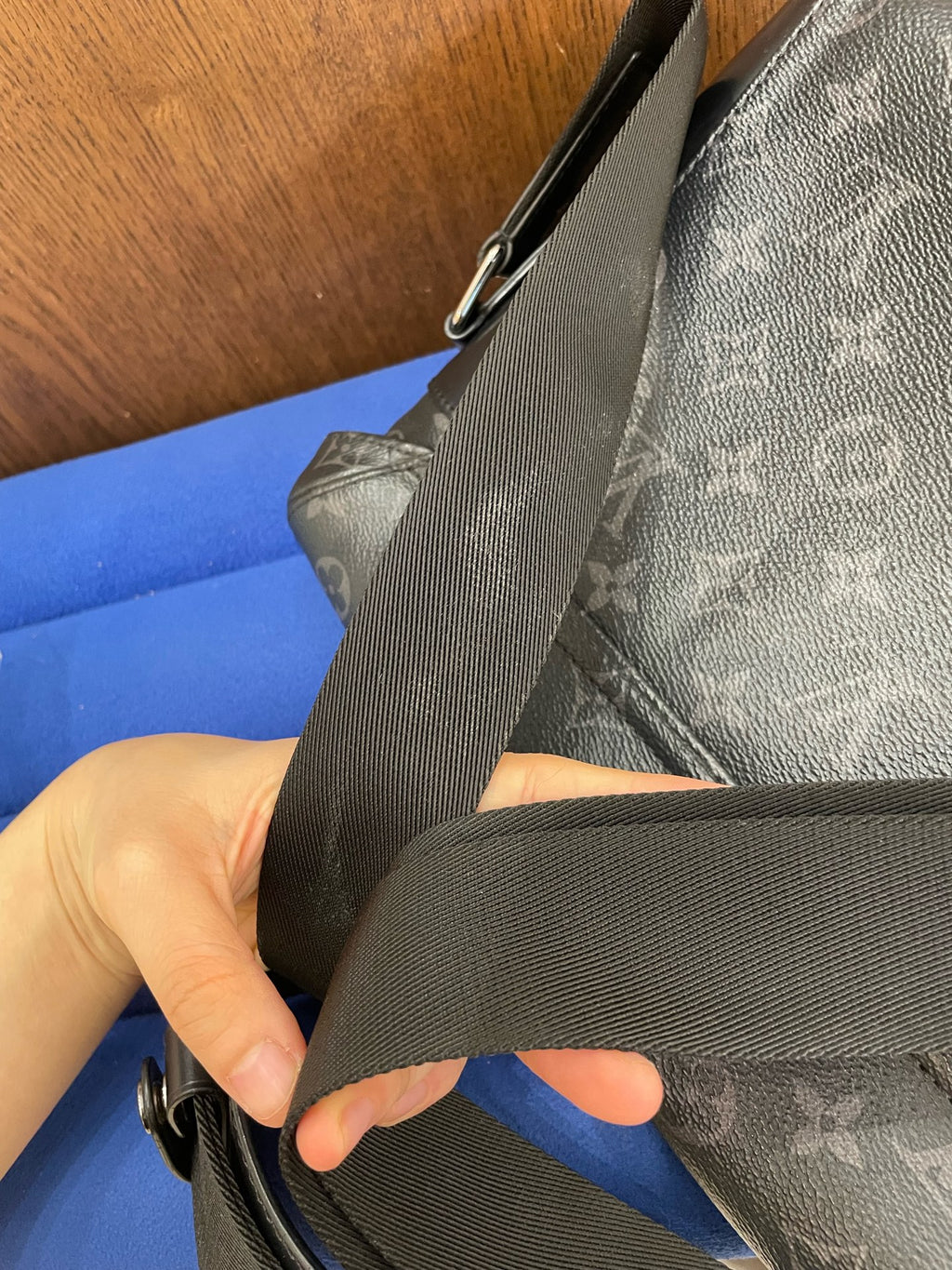 Louis Vuitton Messenger Bag