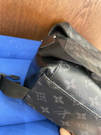 Louis Vuitton Messenger Bag