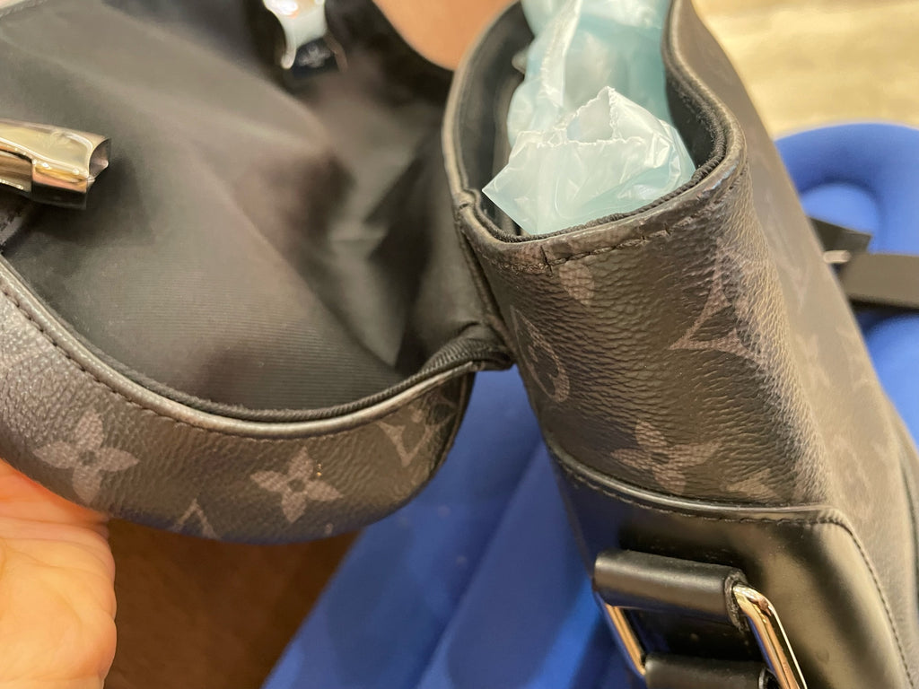Louis Vuitton Messenger Bag