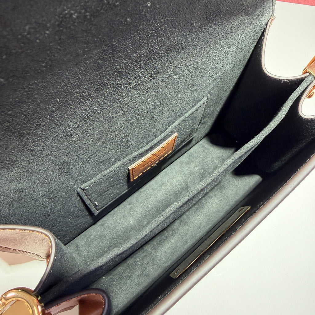 Louis Vuitton Dauphine Canvas 20 x 15 x 9 M45959
