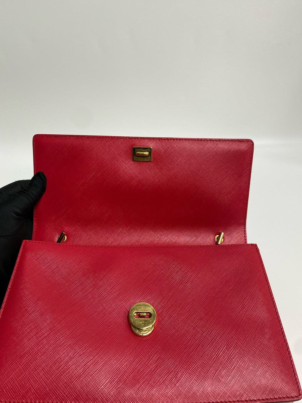 Salvatore Ferragamo Shoulder Bag 21E480-600216