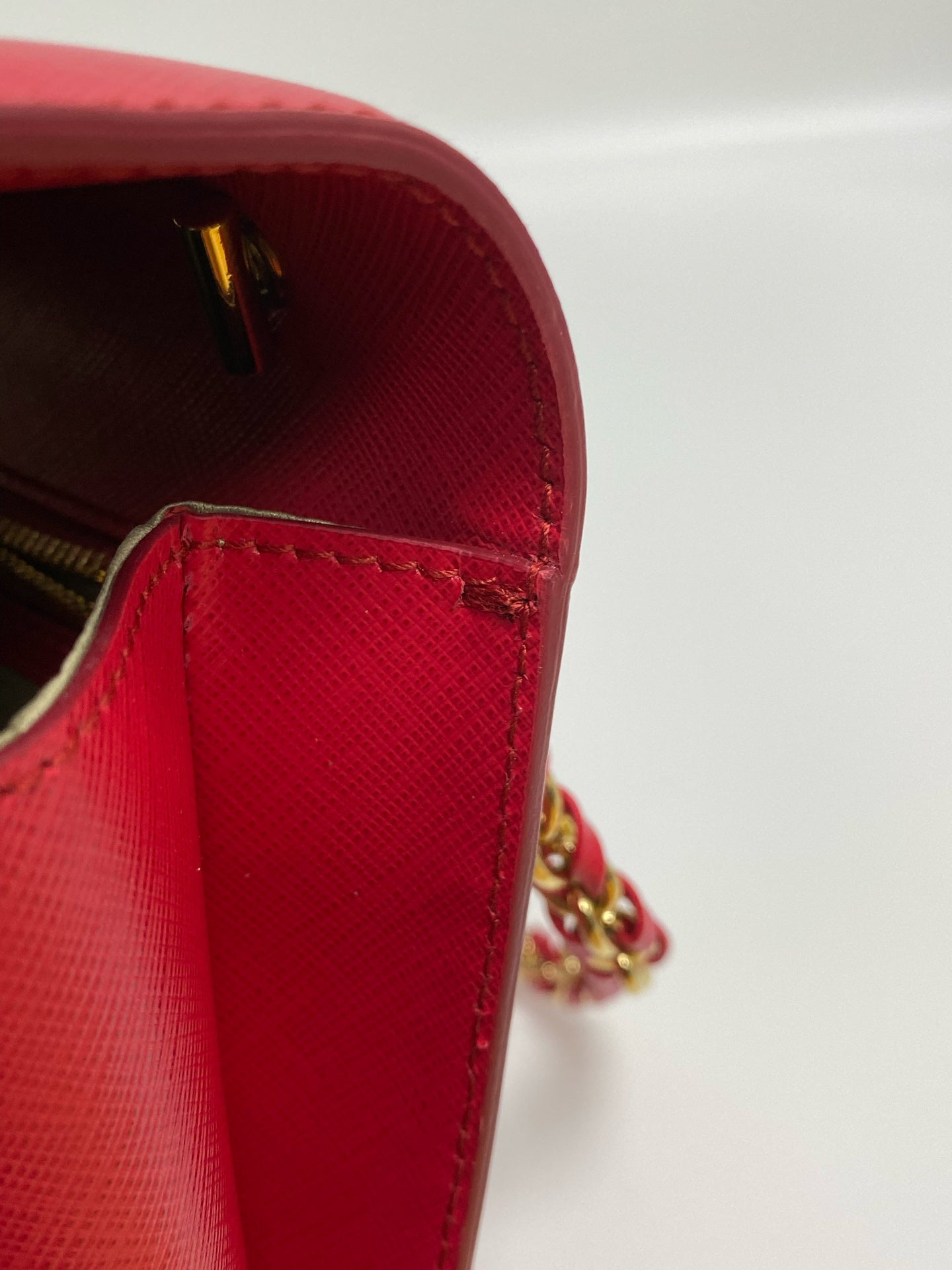 Salvatore Ferragamo Shoulder Bag 21E480-600216