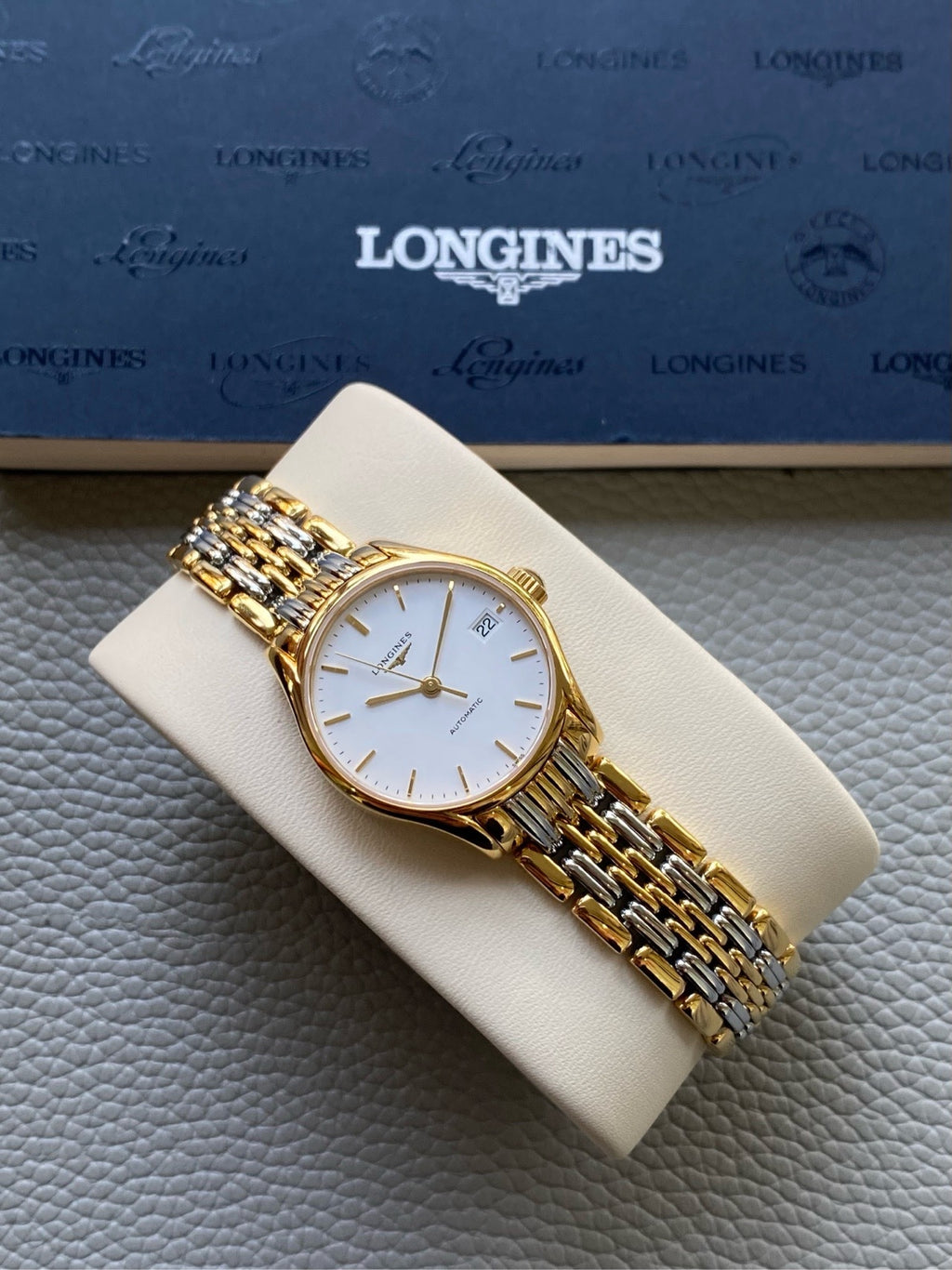 Longines Longines La Grande Classique collection White Mechanical watch 25.00mm L4.360.2.12.7