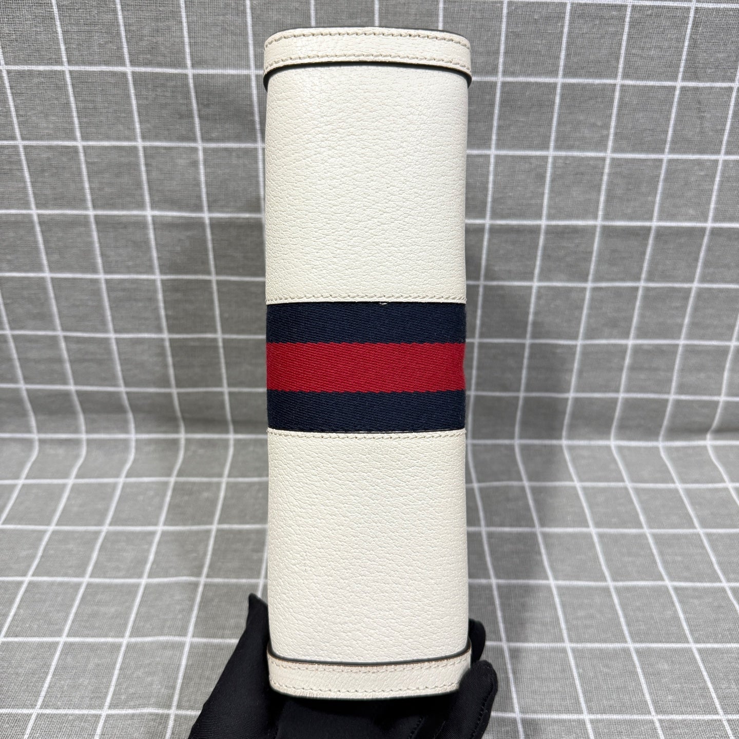 Gucci 523154DJ2DG8454