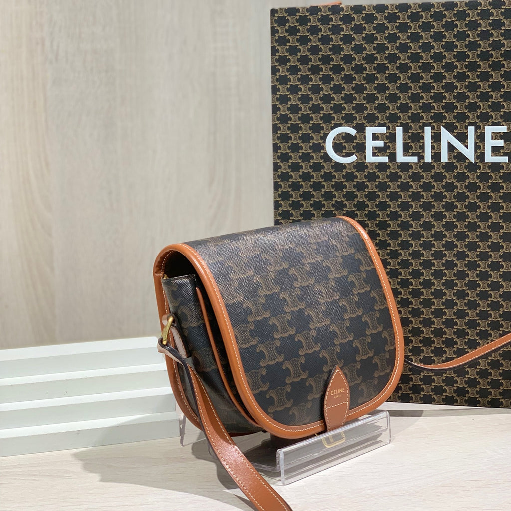 Celine Saddle Bag 7 x 7 x 3 inches (18.5 x 17 x 8 centimeters)