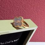 Van Cleef & Arpels Vintage Alhambra ring Ring VCARA41100