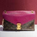 Louis Vuitton Leather Red Messenger Bag Length 27 cm x Width 4 cm x Height 17 cm M41635