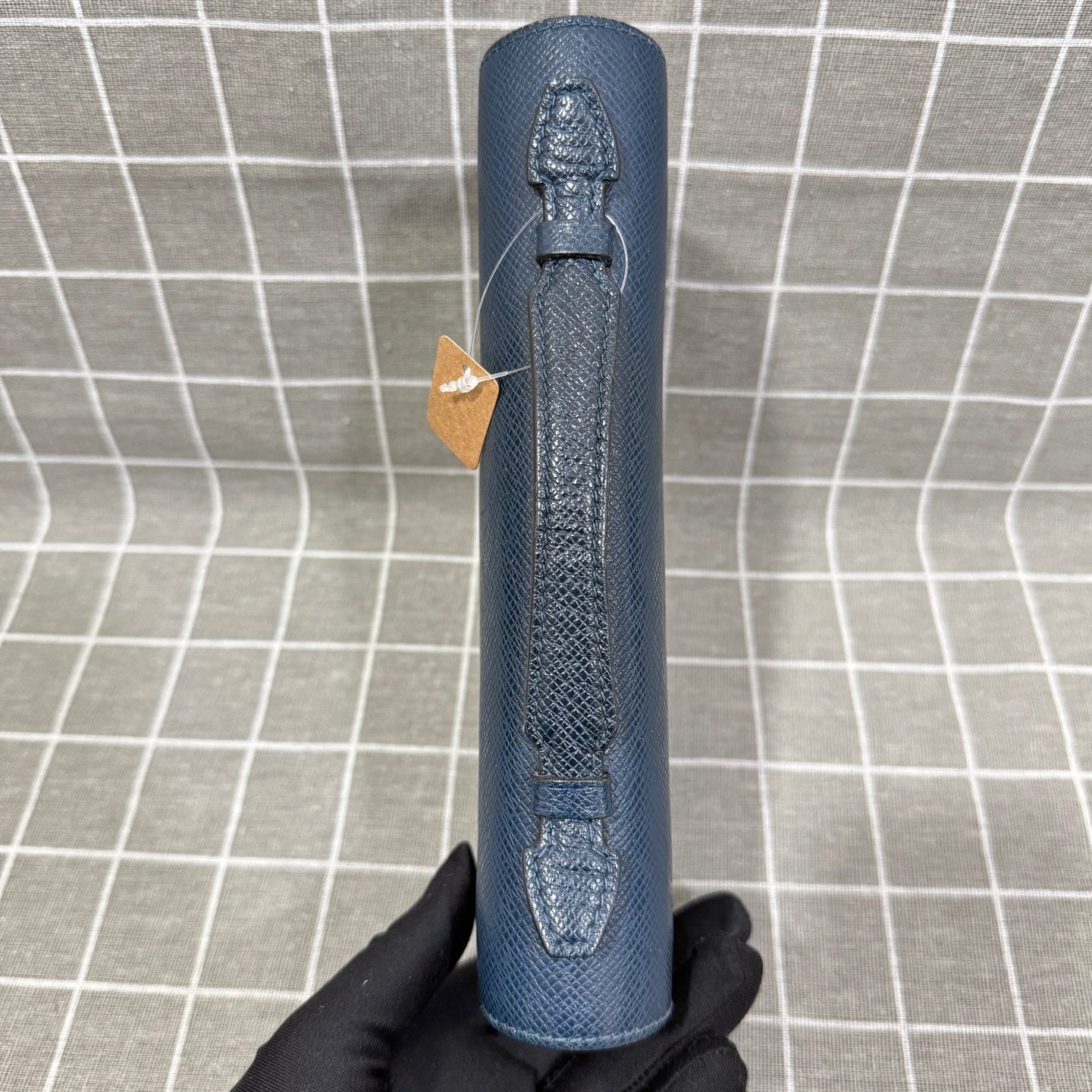 Louis Vuitton M64019