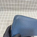 Louis Vuitton M64019