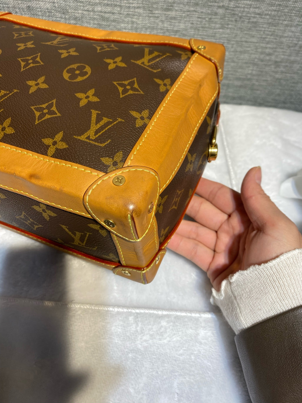Louis Vuitton M44660