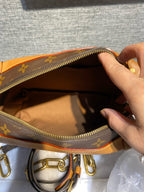 Louis Vuitton M44660