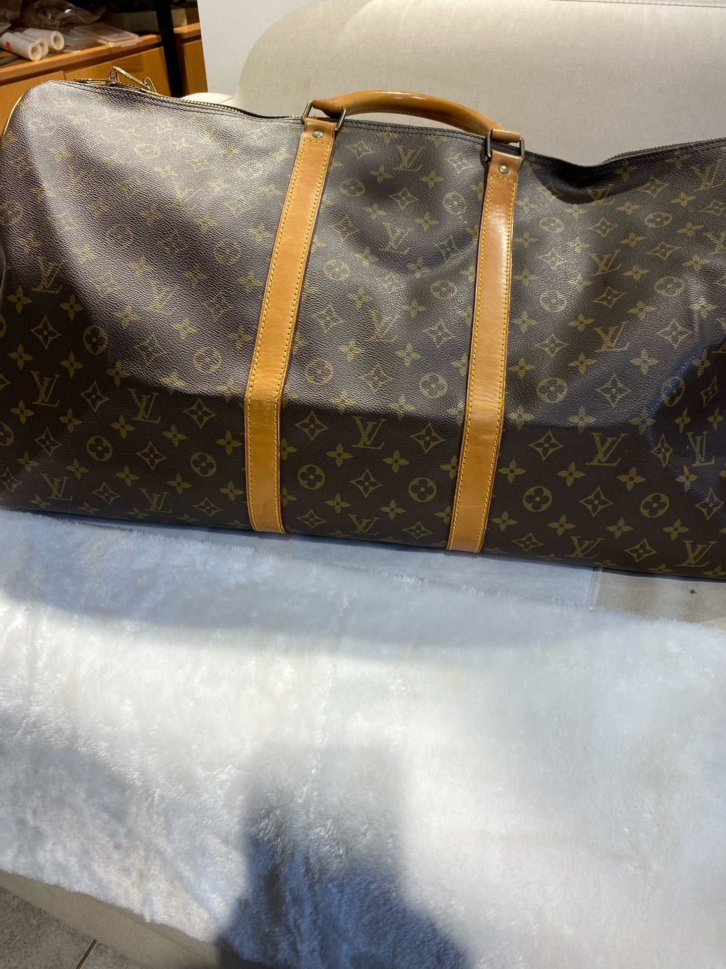 Louis Vuitton M44880