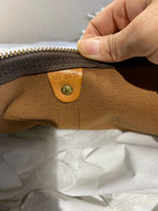Louis Vuitton M44880