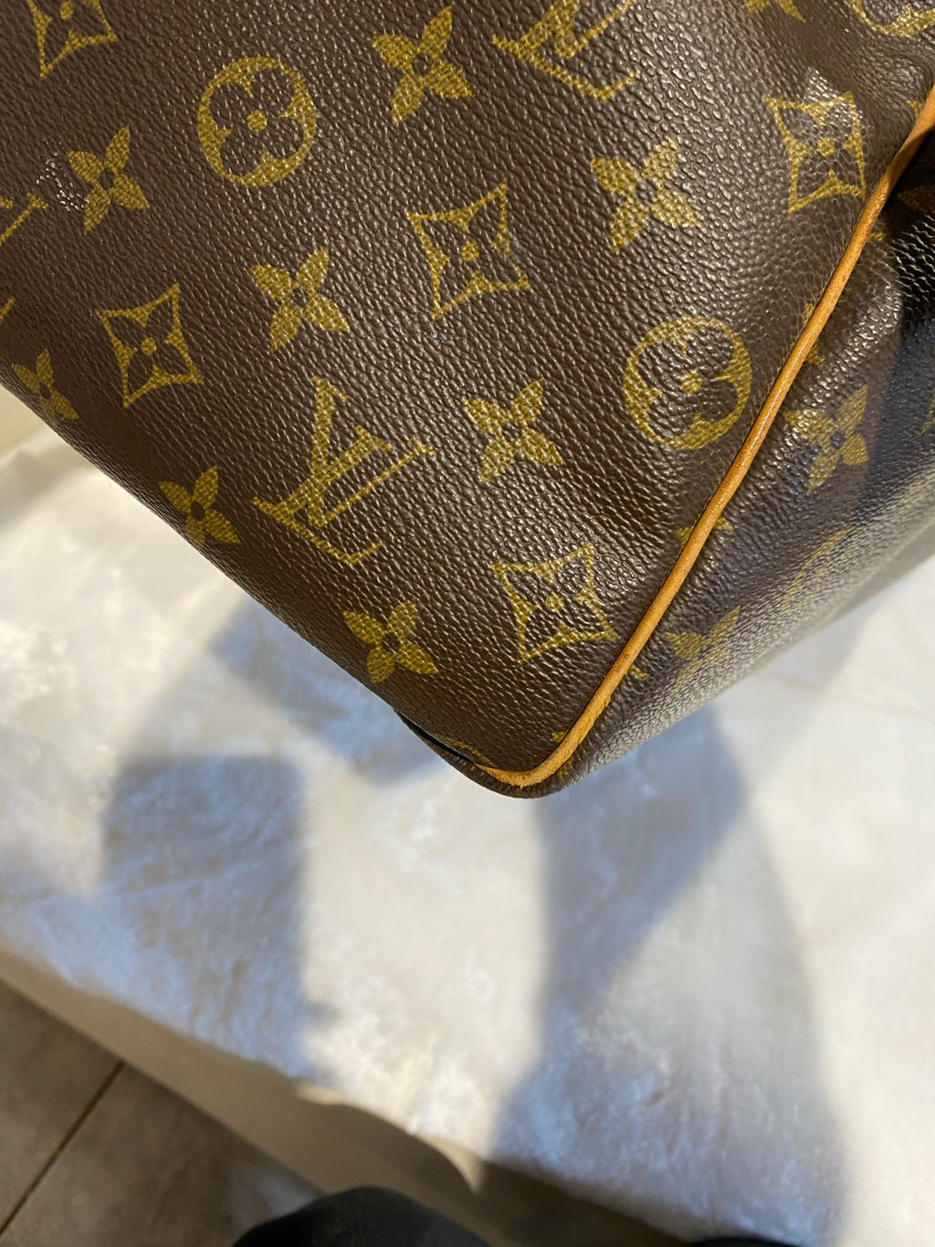 Louis Vuitton M44880