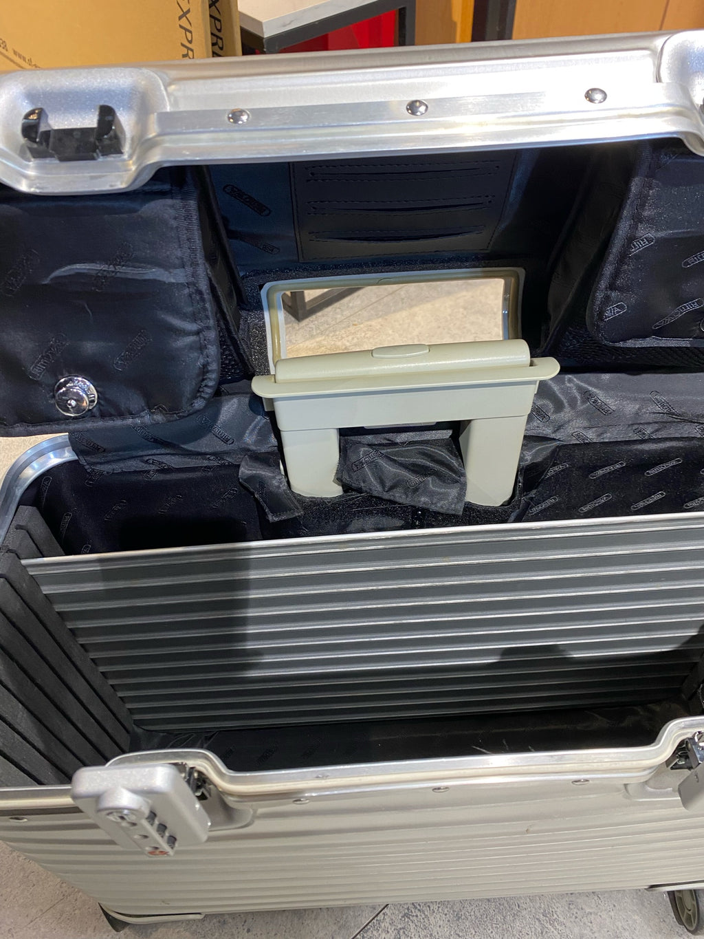 RIMOWA