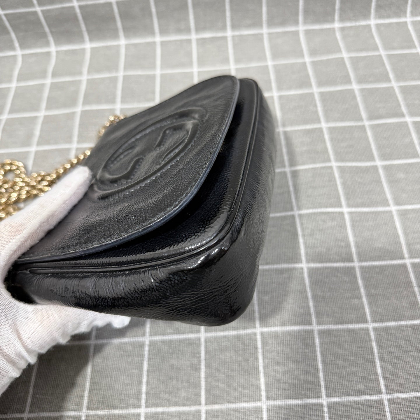 Gucci 323190-AH90G-9640