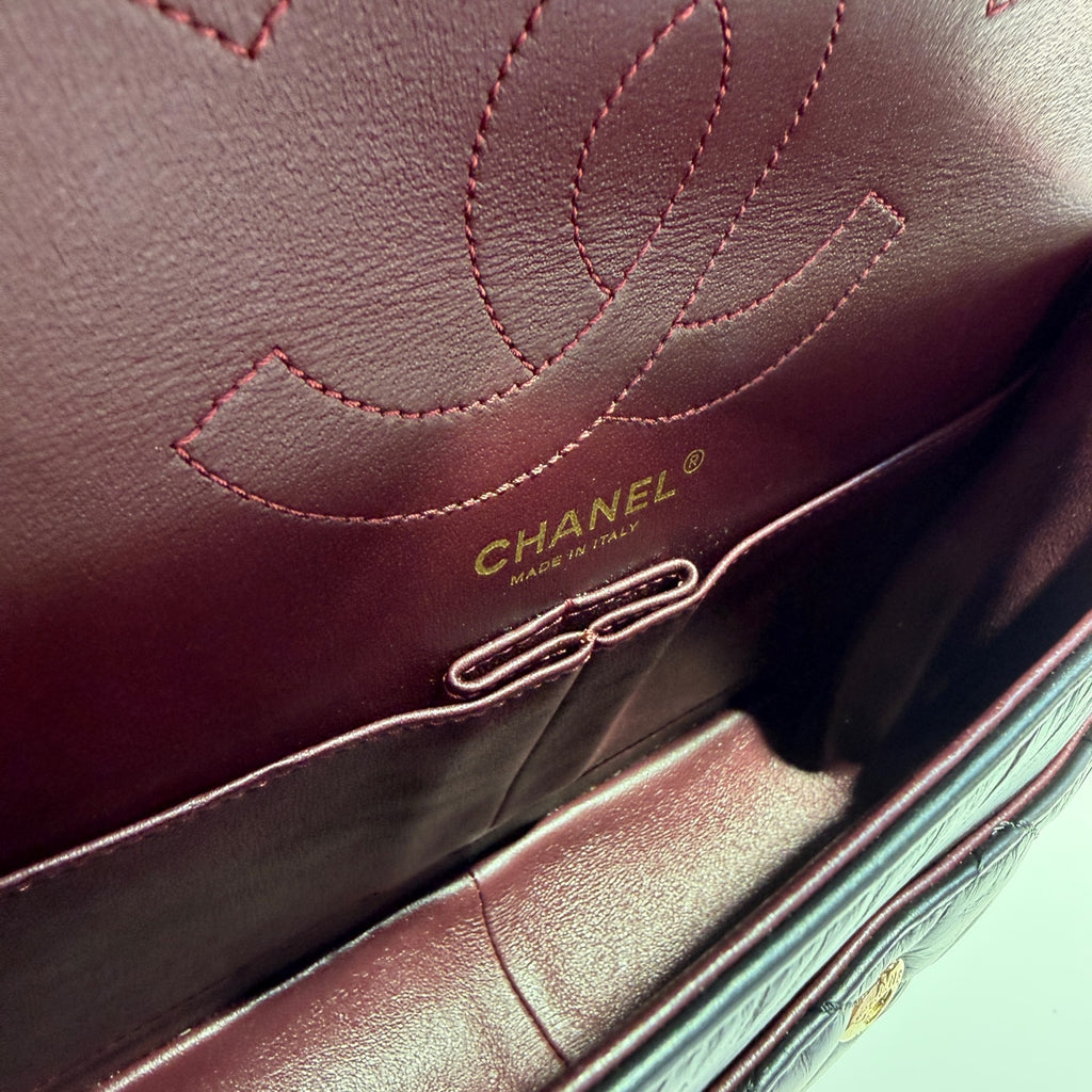 Chanel Metal Black Shoulder Bag 19.5 × 28 × 7.5