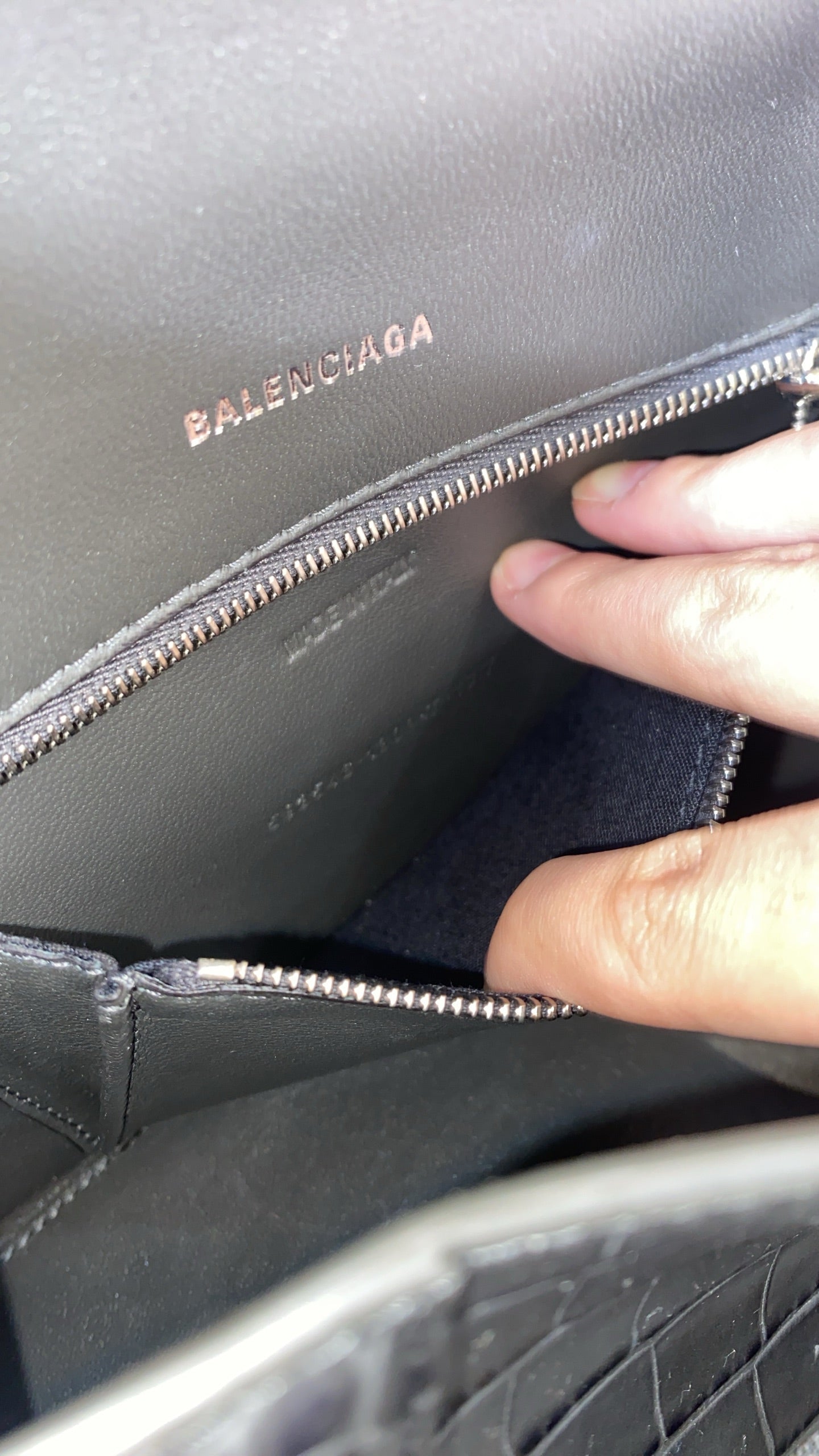 Balenciaga 593546-1LR6Y-1309