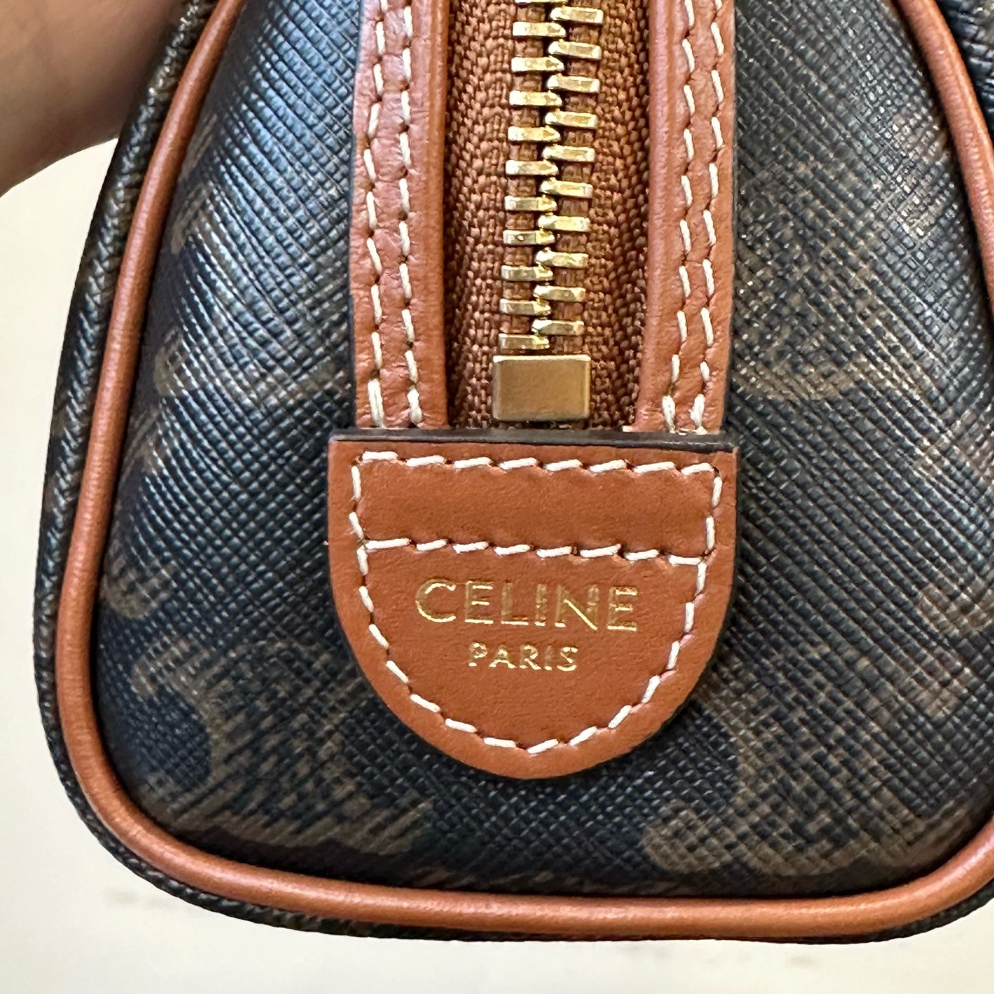 Celine 195112BZJ.04LU