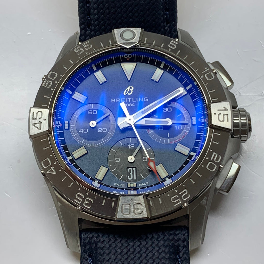 Breitling Avenger B01 Chronograph 42 42 AB0146101C1X1