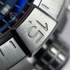 Breitling Avenger B01 Chronograph 42 42 AB0146101C1X1