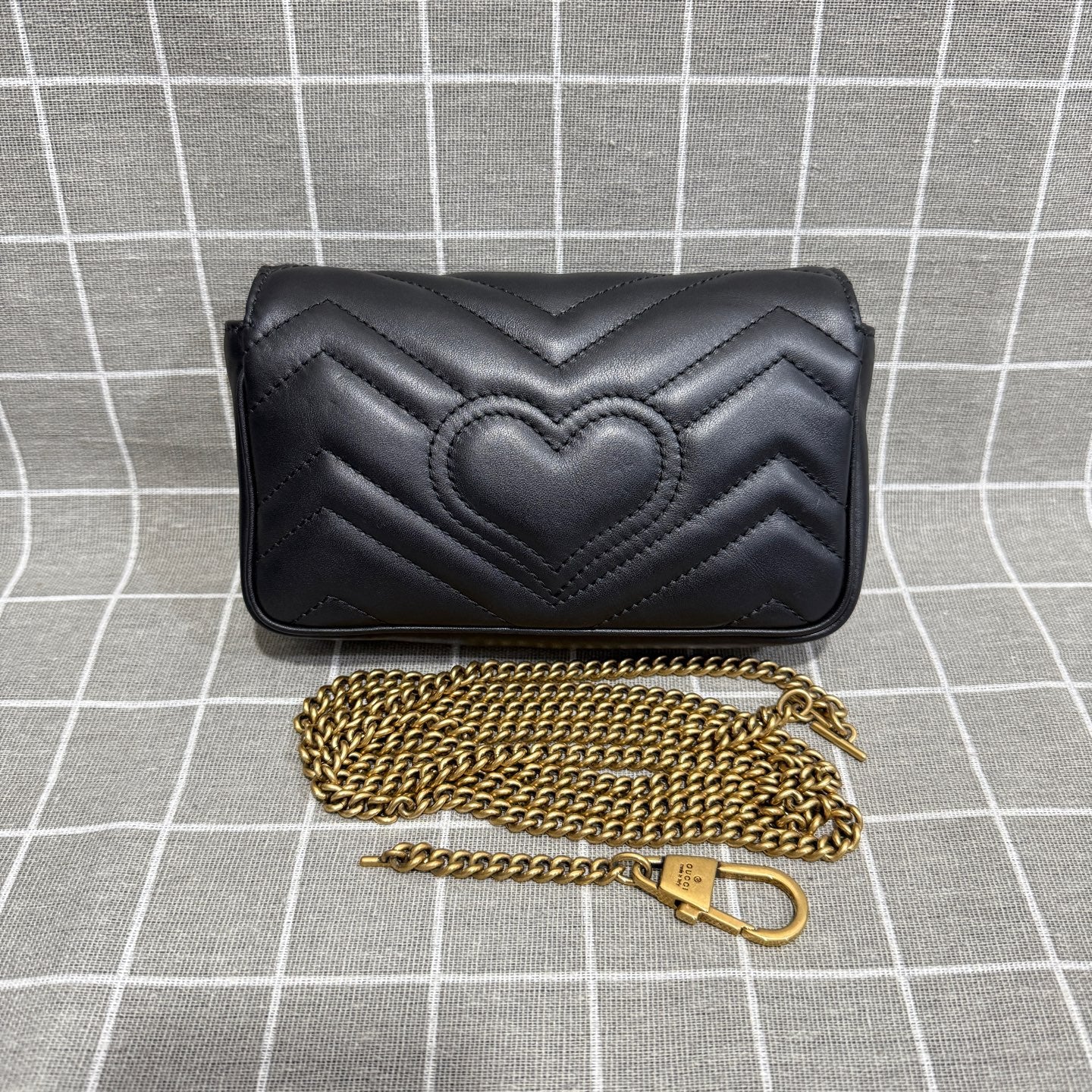 Gucci GG Marmont Collection Leather Black 476433 DTDCT 1000