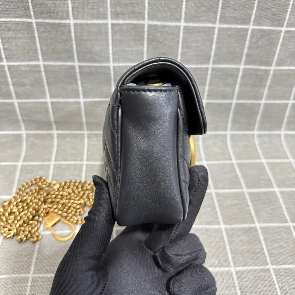 Gucci GG Marmont Collection Leather Black 476433 DTDCT 1000