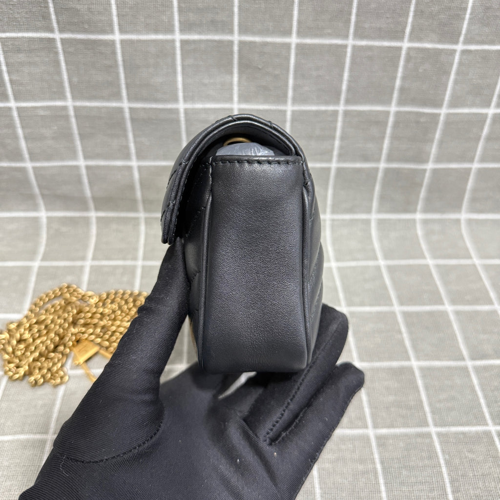Gucci GG Marmont Collection Leather Black 476433 DTDCT 1000