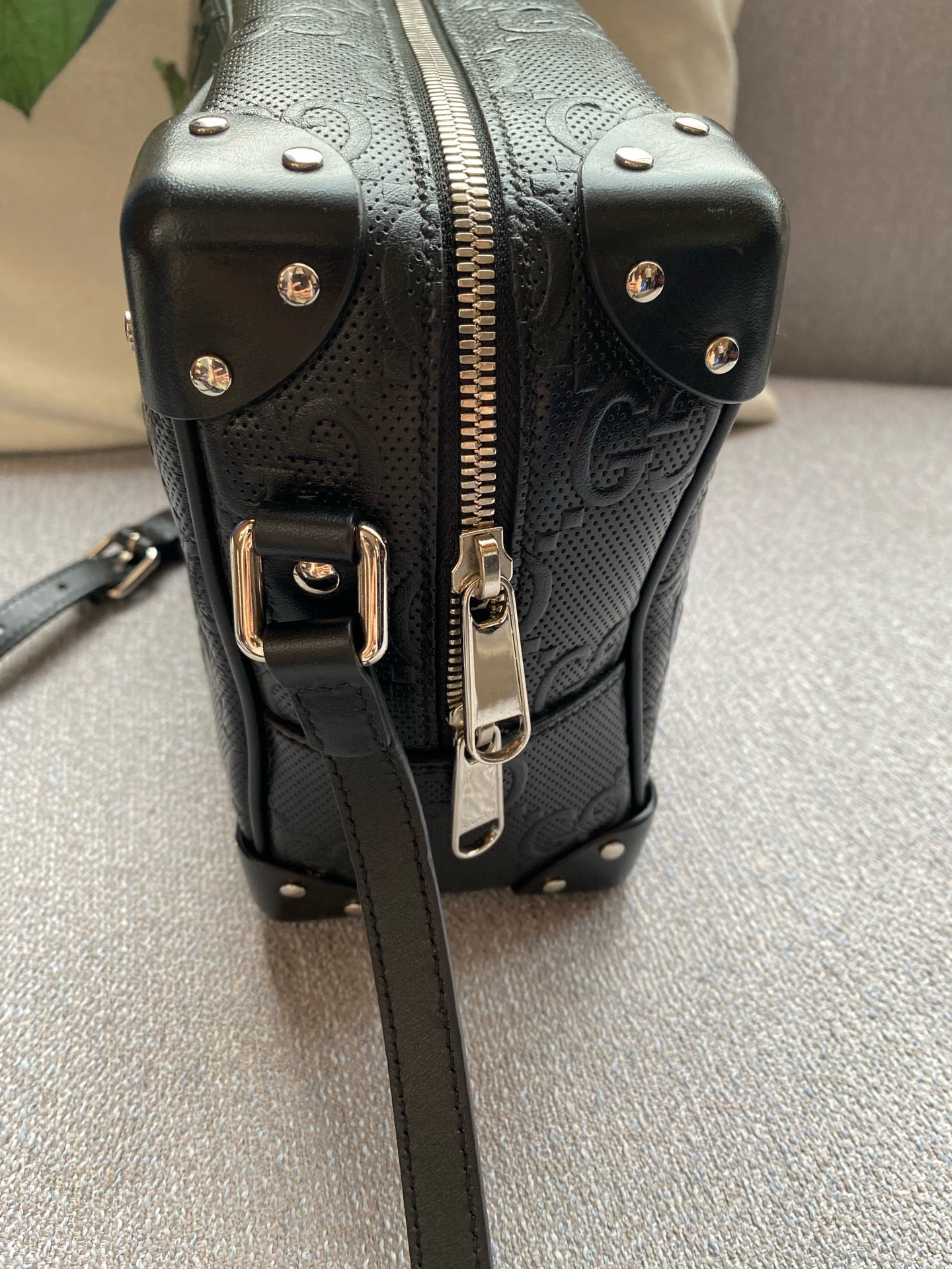 Gucci 626363-1W3DN-1000