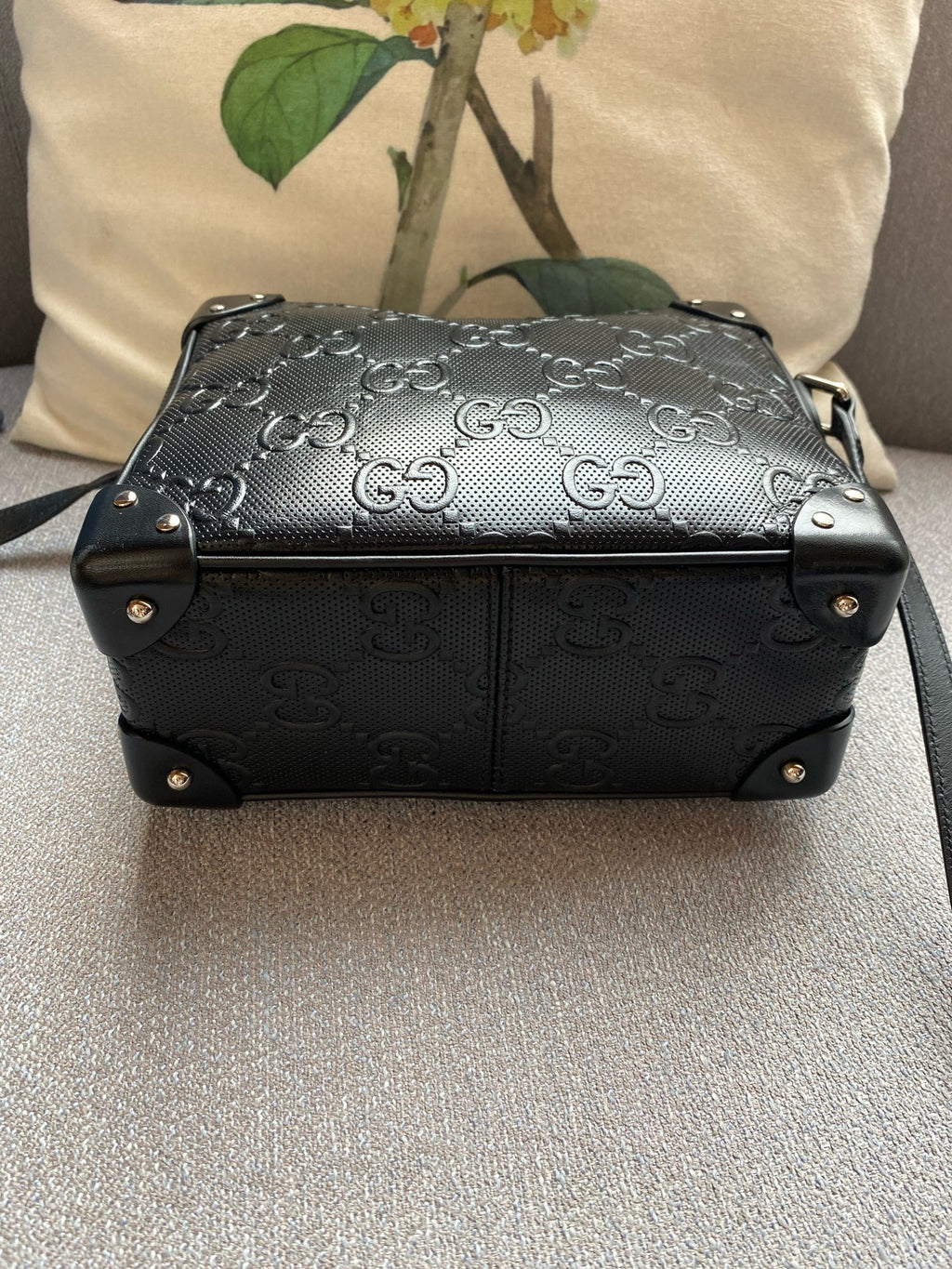 Gucci 626363-1W3DN-1000
