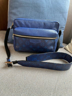 Louis Vuitton Outdoor Leather 29.5x 20.0x 10.5 cm M30242