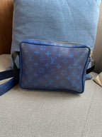 Louis Vuitton Outdoor Leather 29.5x 20.0x 10.5 cm M30242