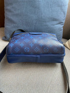 Louis Vuitton Outdoor Leather 29.5x 20.0x 10.5 cm M30242