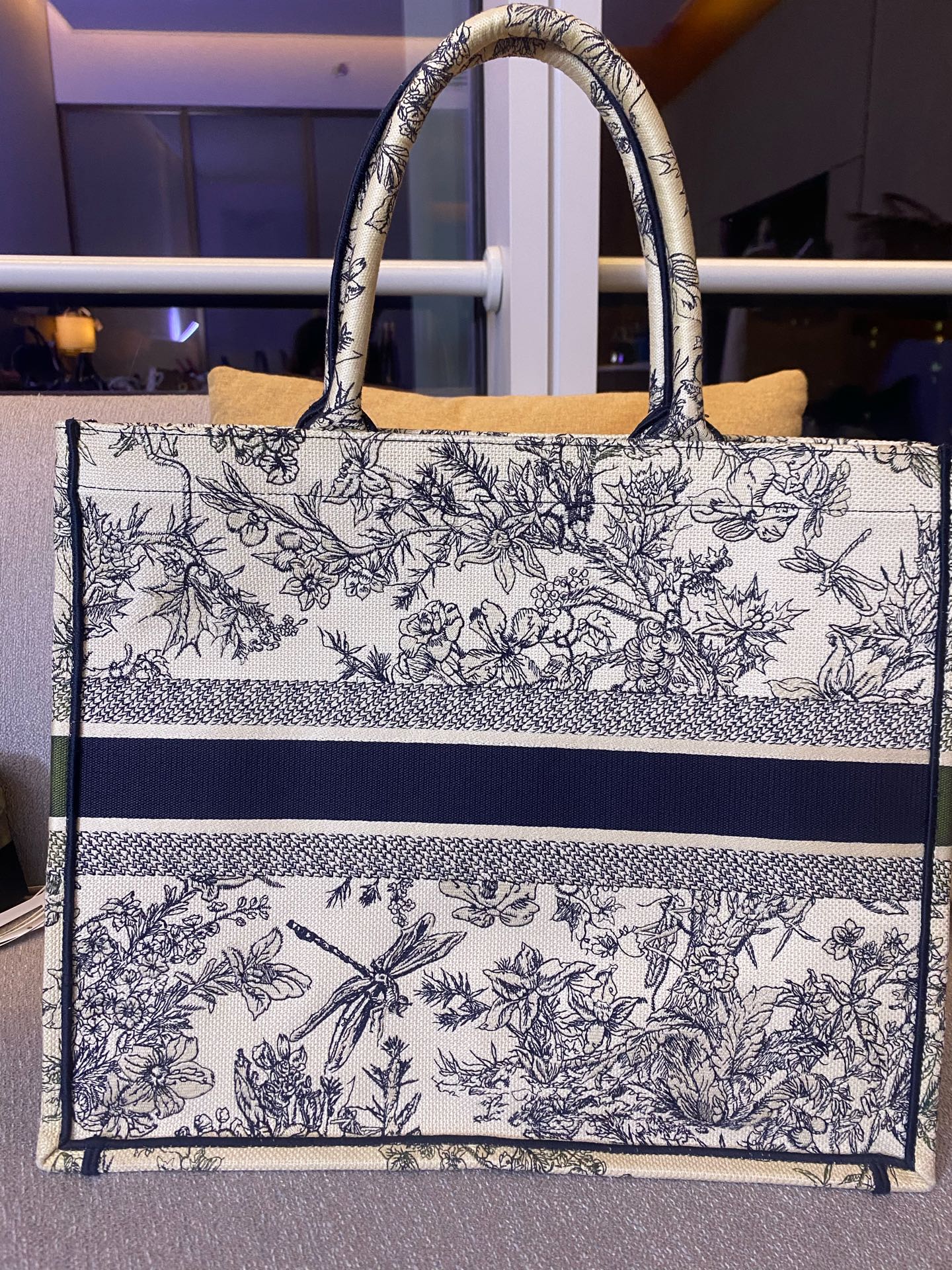 Dior Book Tote White Dimensions: 42 x 35 x 18.5 cm (length x height x width) M1286ZTDT_M34I