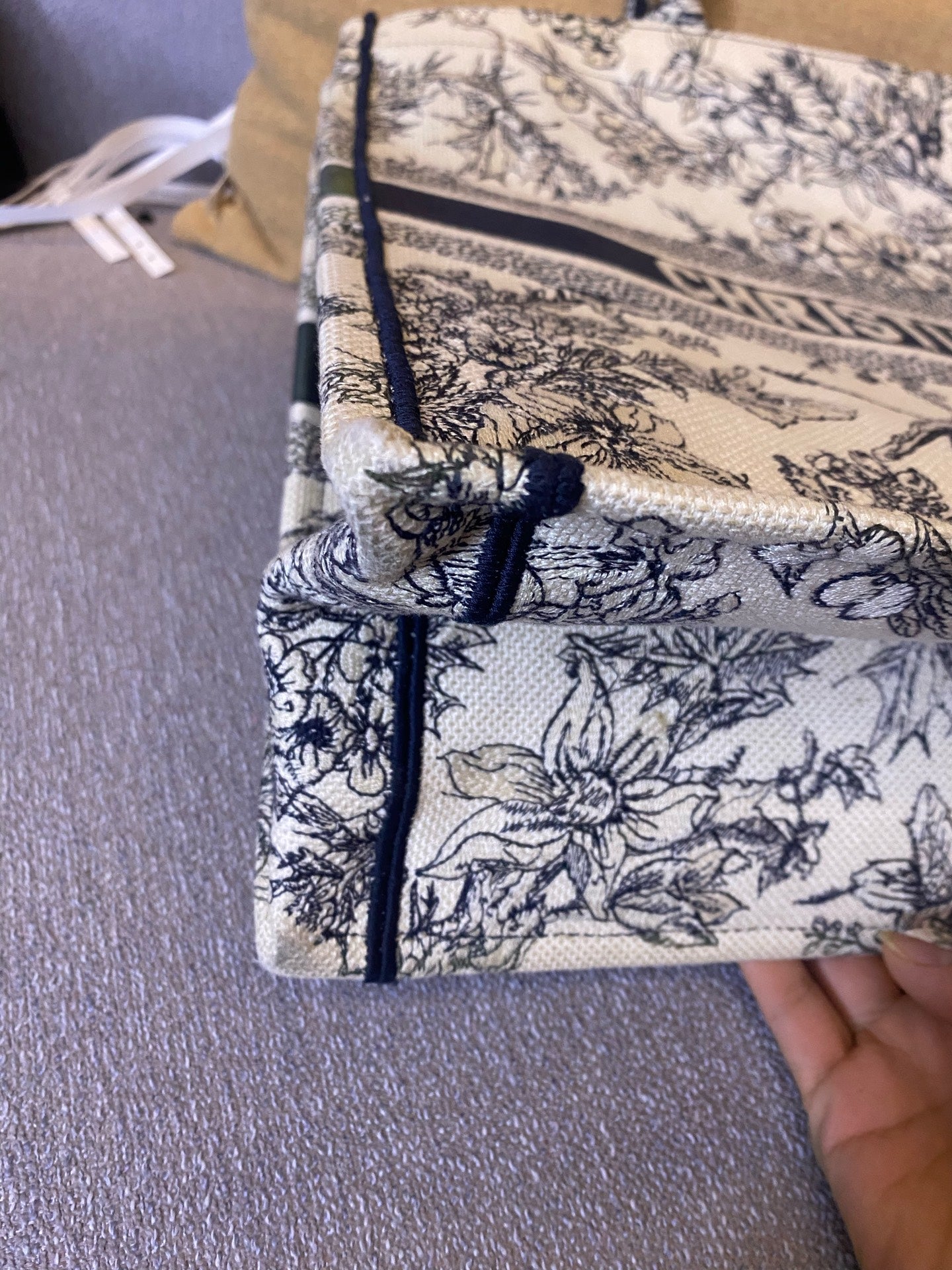 Dior Book Tote White Dimensions: 42 x 35 x 18.5 cm (length x height x width) M1286ZTDT_M34I