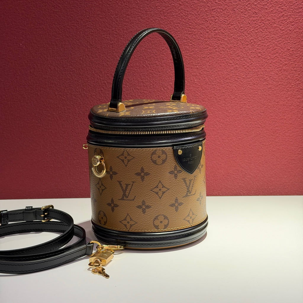 Louis Vuitton Cannes 15 x 17 x 15 centimeters (length x height x width) M43986