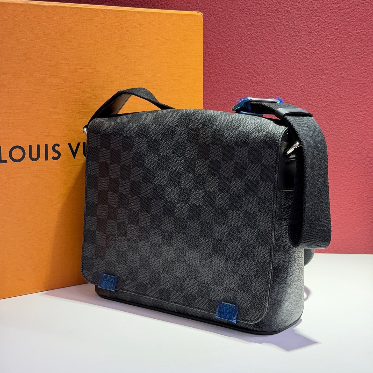 Louis Vuitton Shoulder Bag 25.0x 22.0x 7.0 cm N41028
