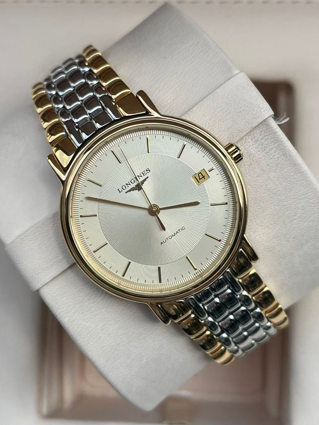 Longines Elegance Yellow Automatic (self-winding) watch L4.821.2.42.7